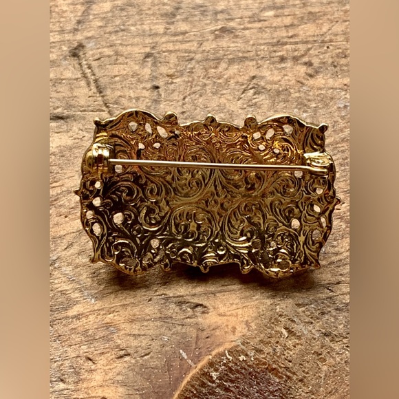 Vintage Pink Stone & Crystal Gold Tone Pin Brooch Women’s Jewelry Victorian - Picture 4 of 4